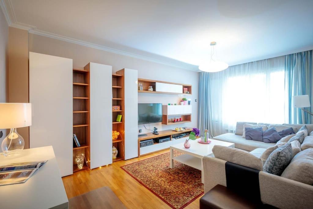 Green Apartment - Top Location, Near City Center! Sofia Exterior foto