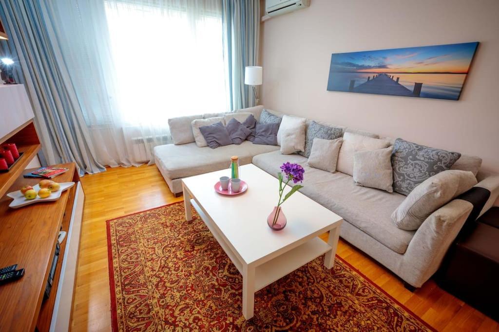 Green Apartment - Top Location, Near City Center! Sofia Exterior foto